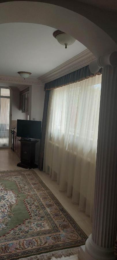 Gombos Apartman Appartement Hajdúszoboszló Buitenkant foto