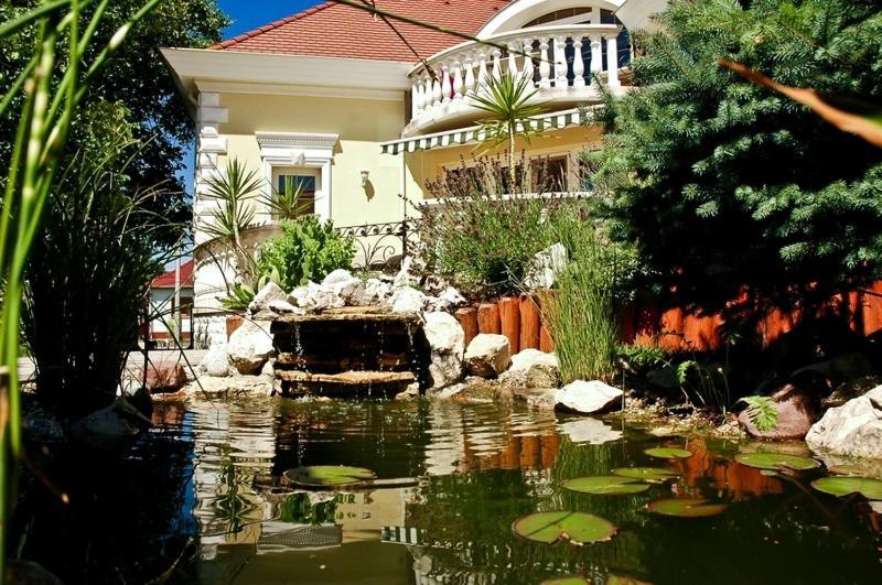 Gombos Apartman Appartement Hajdúszoboszló Buitenkant foto