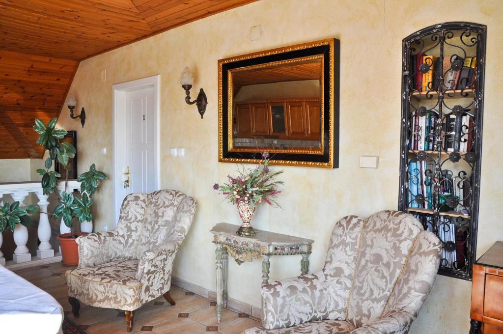 Gombos Apartman Appartement Hajdúszoboszló Buitenkant foto
